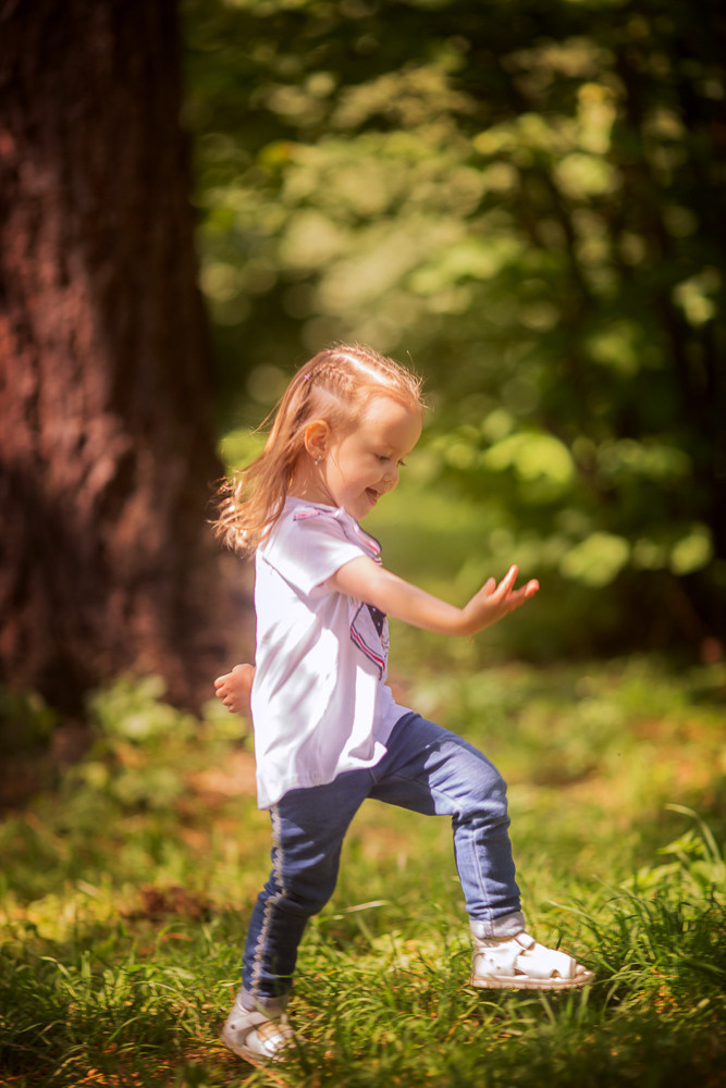 Весенний пикник. צלם ואמן ילדים ומשפחה