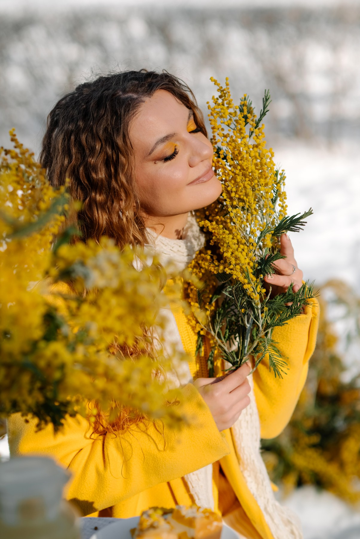 Ева с мимозой. Свадебный и сеейный фотограф в Санкт-Петербурге Елена Худякова