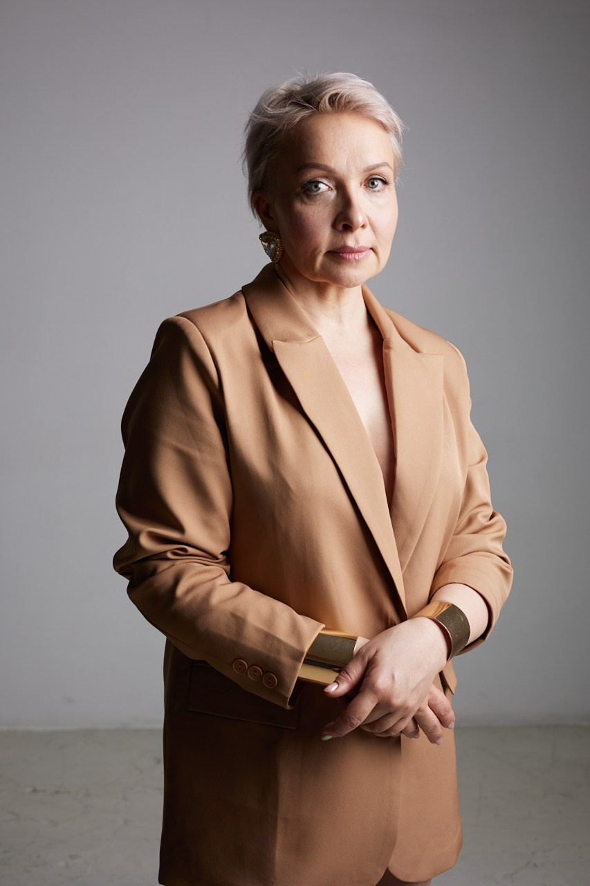 SHALOSTI. Фотомодель