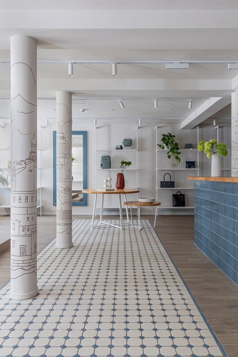 Nizhny Novgorod, Bolshaya Pokrovskaya 9, together with designer Yana Meglitskaya. Olga Goldina architectural interior design, styling and staging