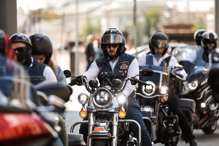 Свадьба байкеров в ресторане «Дворянское гнездо». Kirillova Studio — мастерская декора и событий Юли Кирилловой