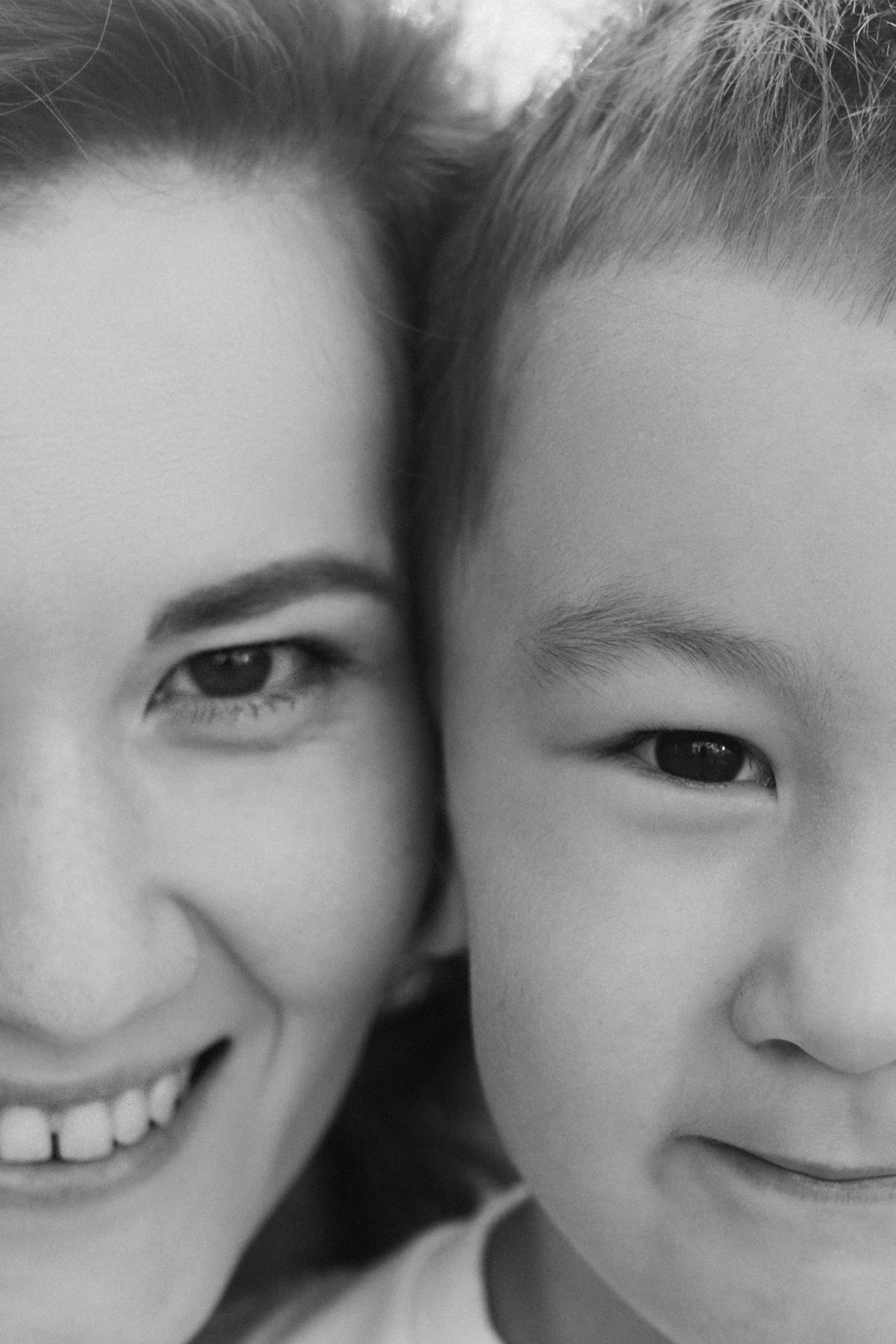 Прогулка в своем дворе. Семейный фотограф в Тюмени  Утенкова Юлия