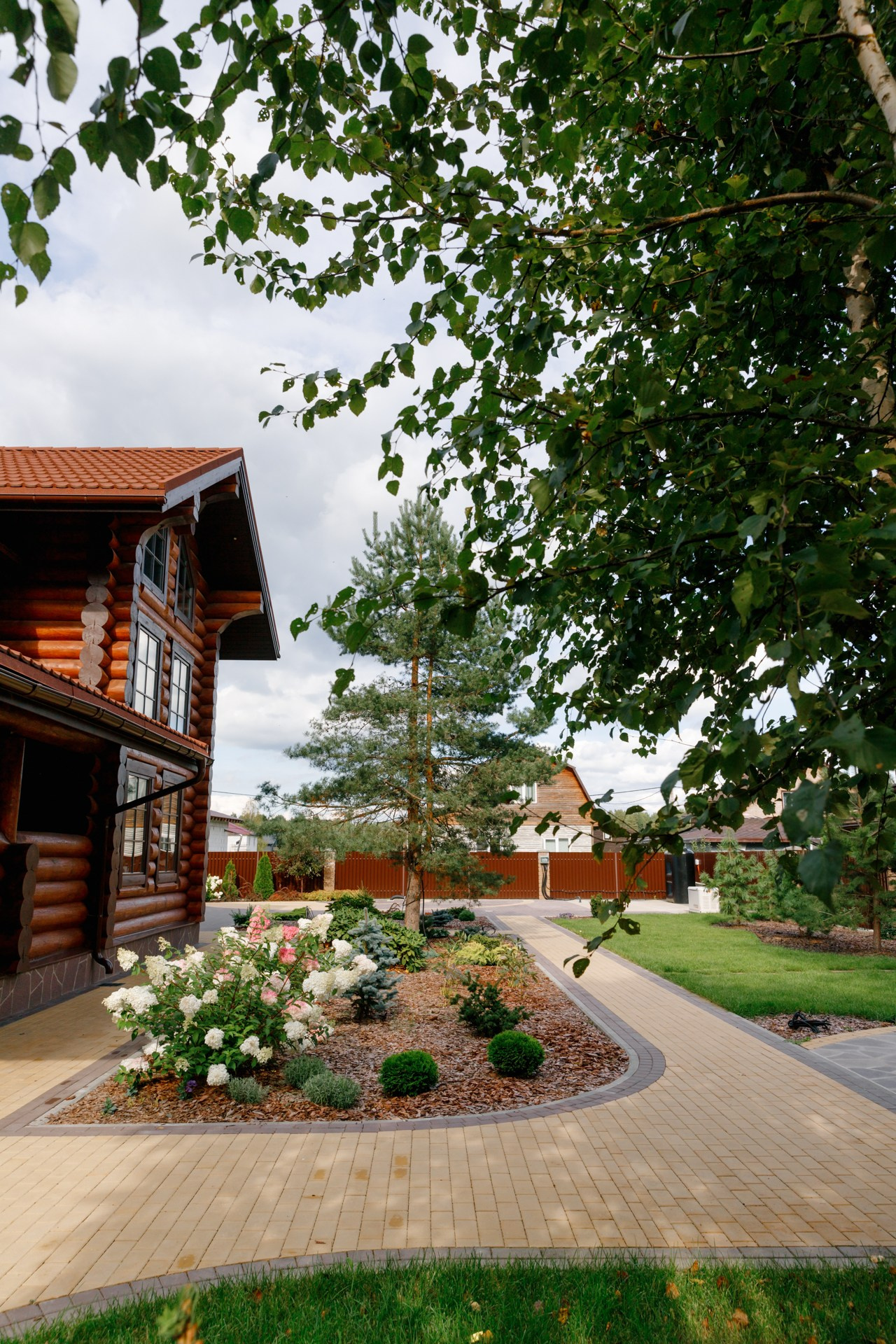 Загородный дом. Ландшафтный дизайн. Репортажный фотограф в Санкт-Петербурге Жолудев Владислав