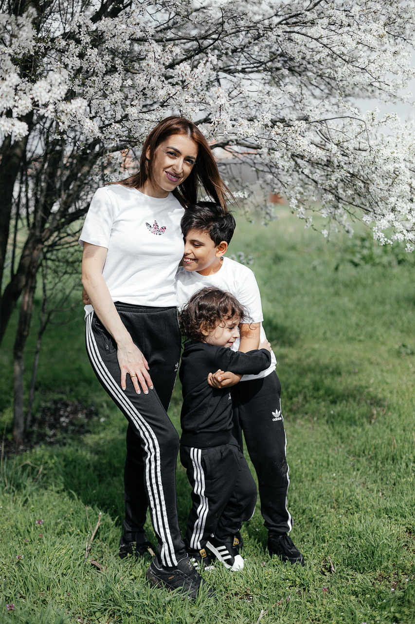 Семейная фотосессия в цветении. Свадебный, семейный, brand фотограф в Краснодаре Макарова Ксения