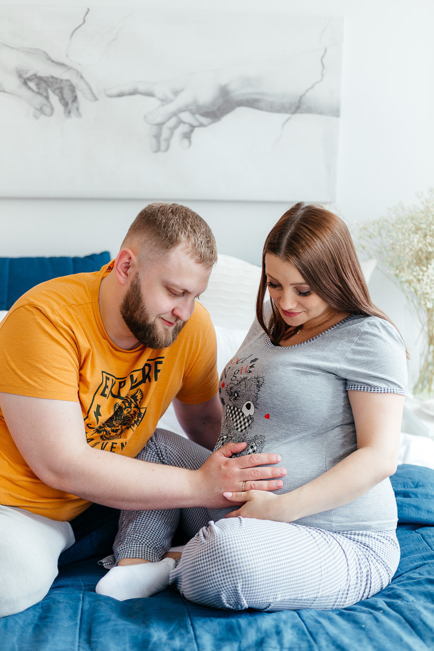 Фотосессия беременности в студии для Виктории и ее семьи. Свадебный, семейный, brand фотограф в Краснодаре Макарова Ксения