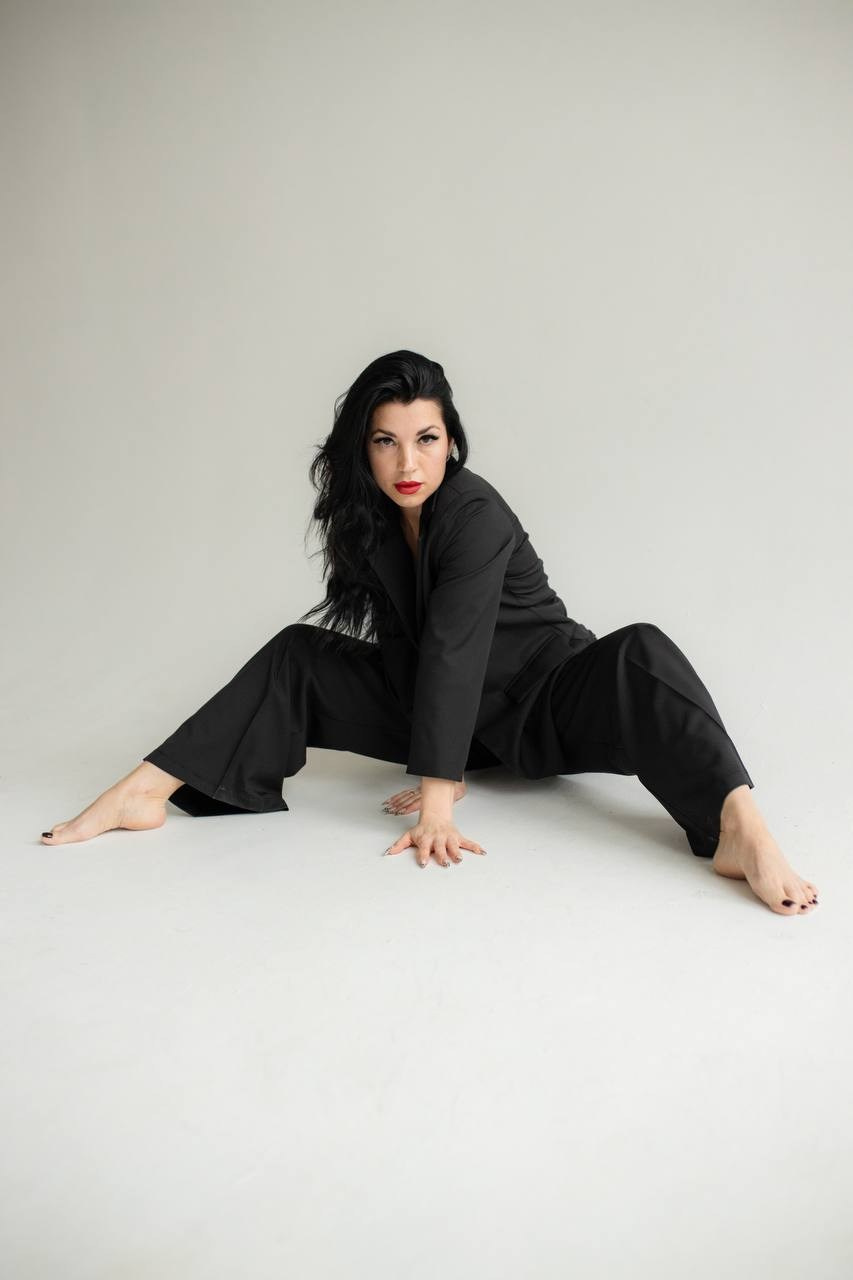 Женский портрет на циклораме и в студии. Фотограф Москва