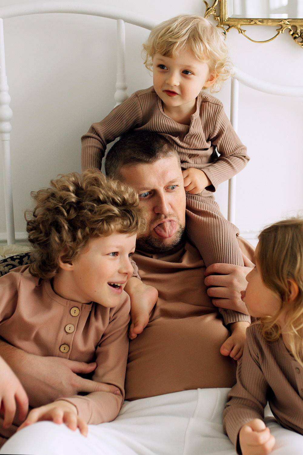 Детей много не бывает. Фотограф новорожденных Оксана Полевская