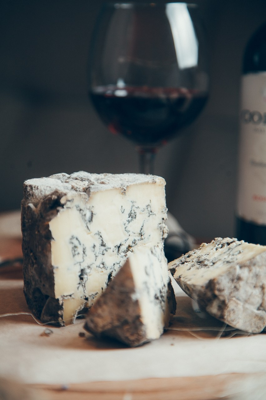Фуд-фото для магазина Сыр и Вино