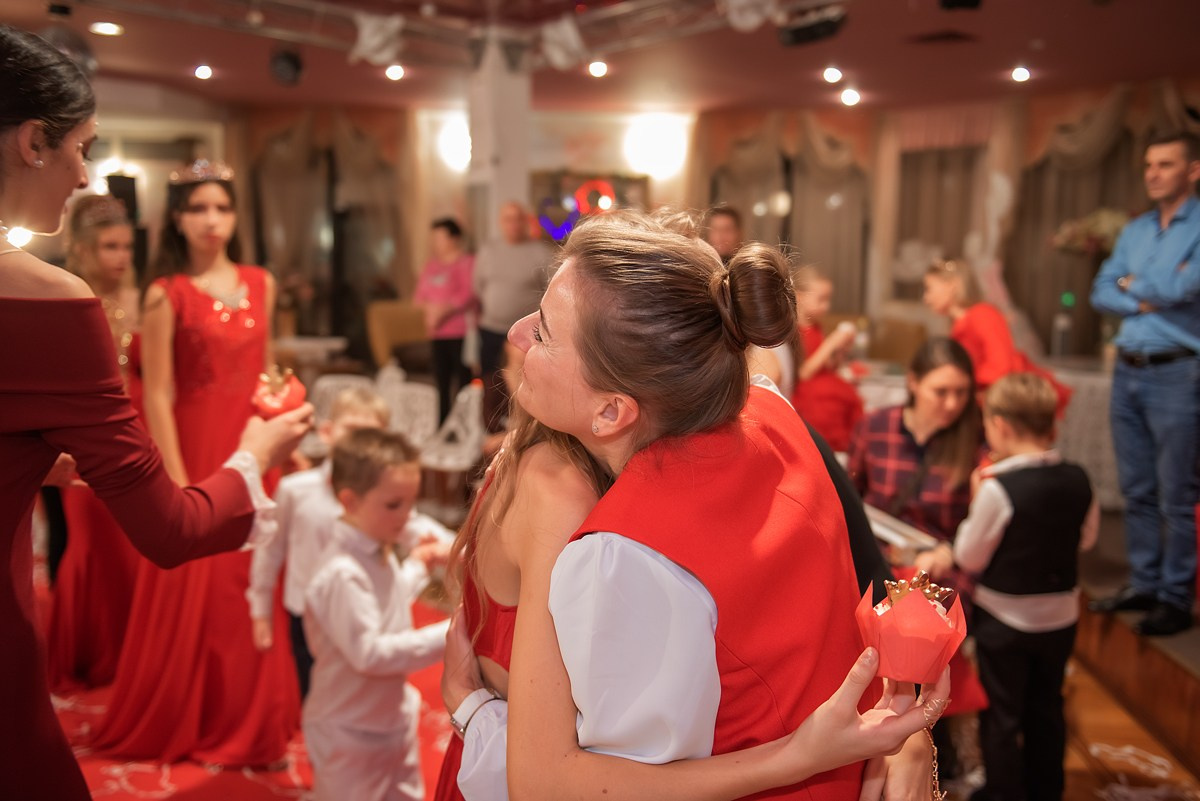 Выпускной в детской школе моделей HAPPYkids 2024. Семейный и коммерческий фотограф в Сочи Александр Бодунов