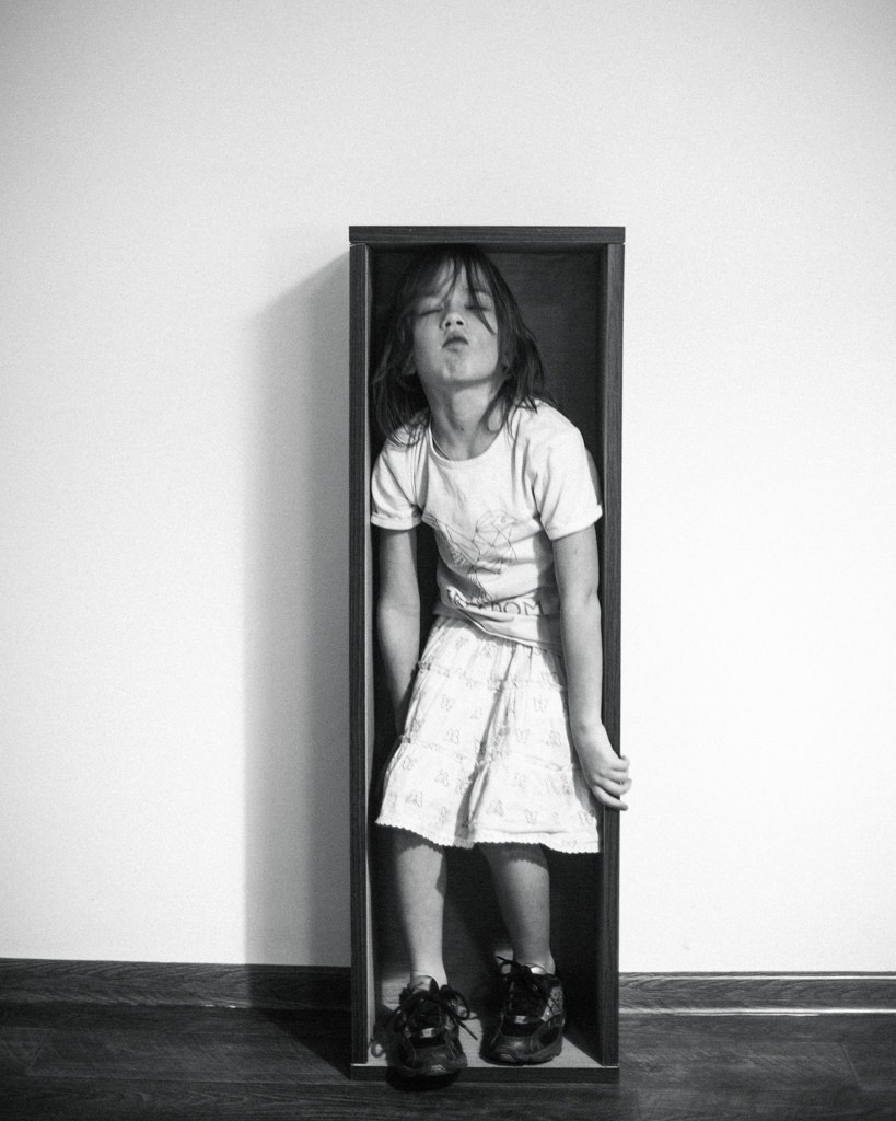 Дочка в студии. Фотограф Денис Денисов