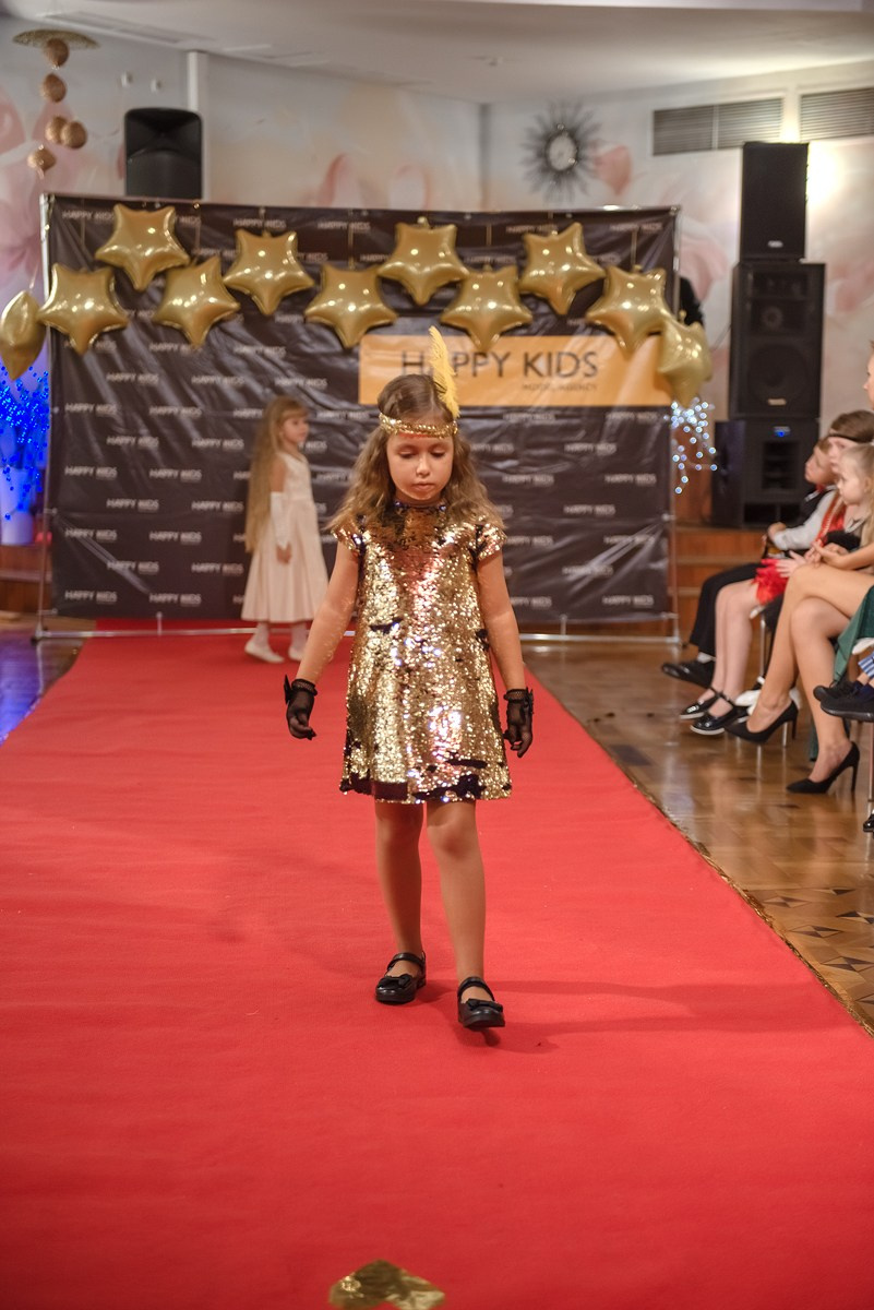 HAPPYkids дефиле санаторий Октябрьский. Семейный и коммерческий фотограф в Сочи Александр Бодунов
