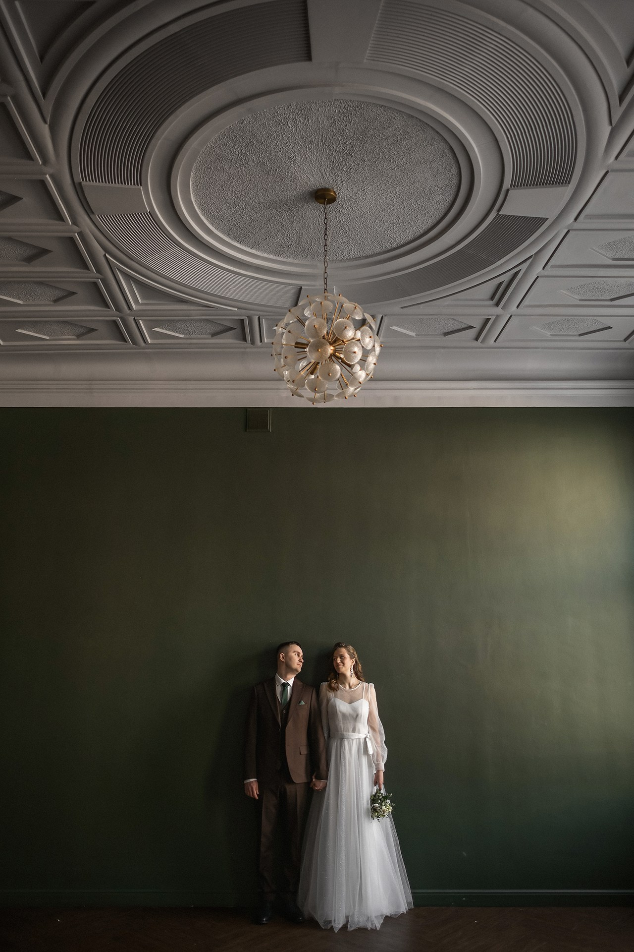 Свадебная фотосессия в фотостудии в Красноярске. 📸 Свадебный и семейный фотограф в Красноярске Тихомиров Евгений | 17 лет опыта | 800+ свадеб