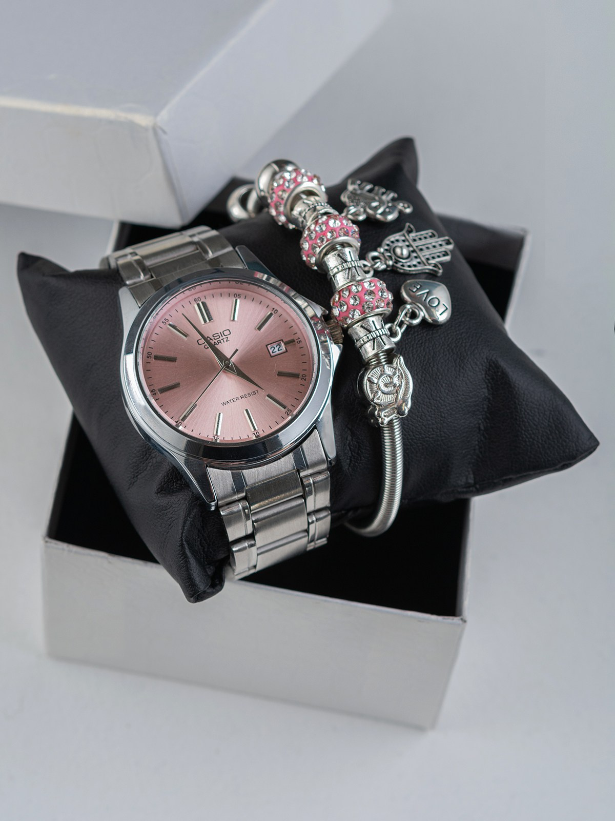 Фотосъёмка часов. Сборные фотосъёмки в Москве. фотосессии одежды.фотограф