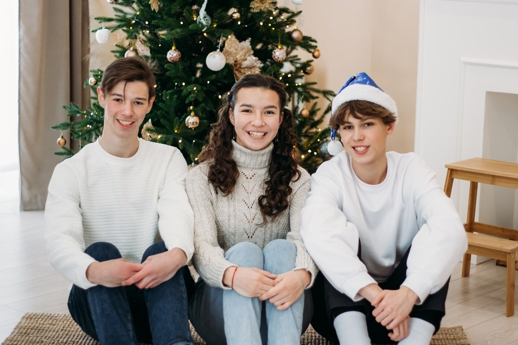 Школьники В Новогодней студии. Фотограф Бурятия. Печать фотокниг