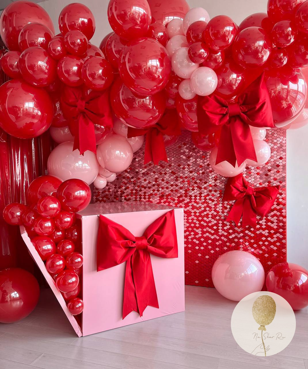 Фотозоны. Воздушные шары с гелием в Донецке