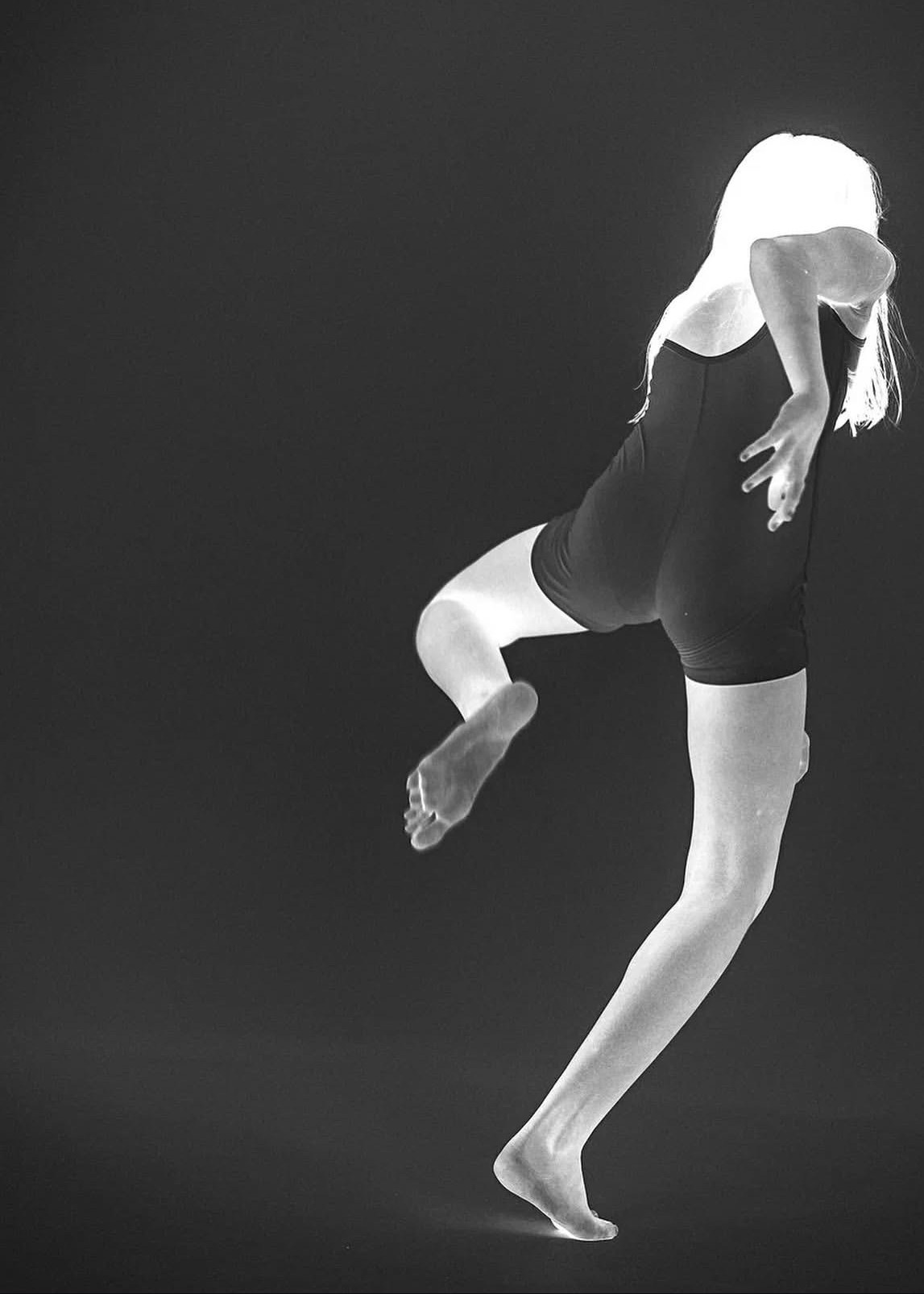 DANCERS. VISUAL ART | KIDS ONLY Olya Poluna