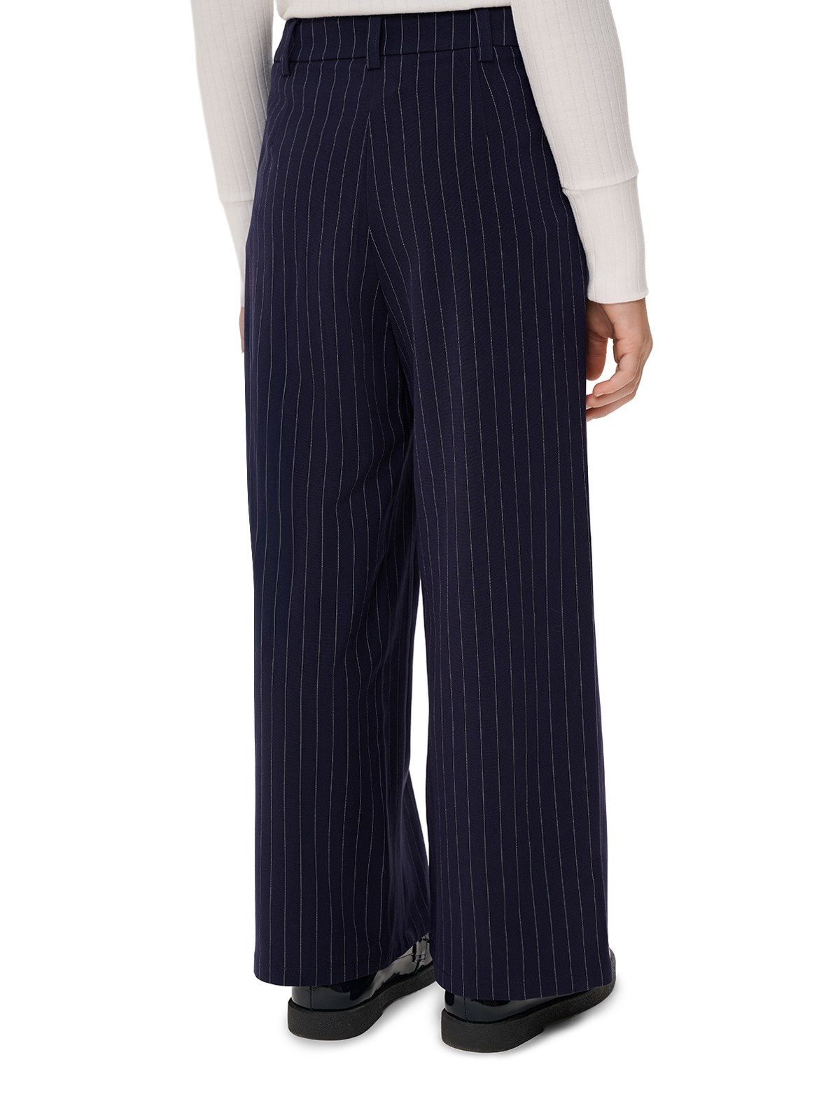 Детский каталог. Ретушер для брендов одежды в Москве Струцкая Кристина