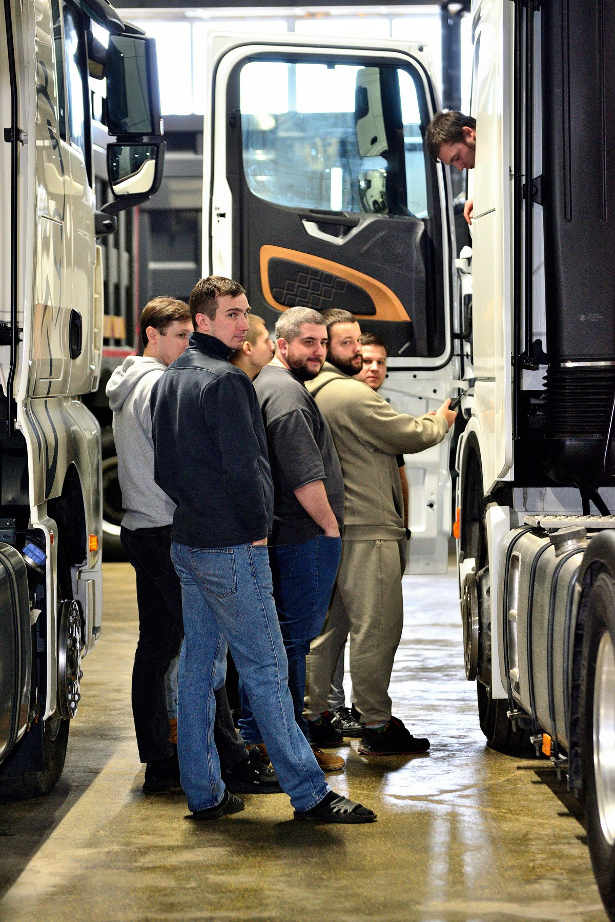 Центр технического обслуживания. Фотограф Сергей Сергеев