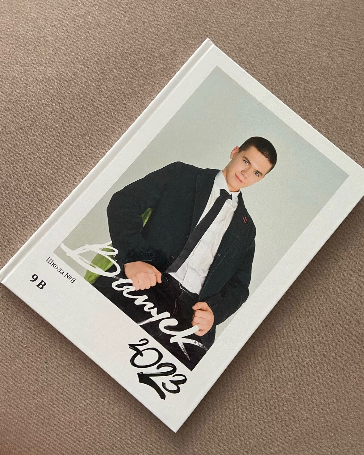 Выпускные альбомы. Фотограф в Оренбурге Kreesha (Альбина Галявиева)