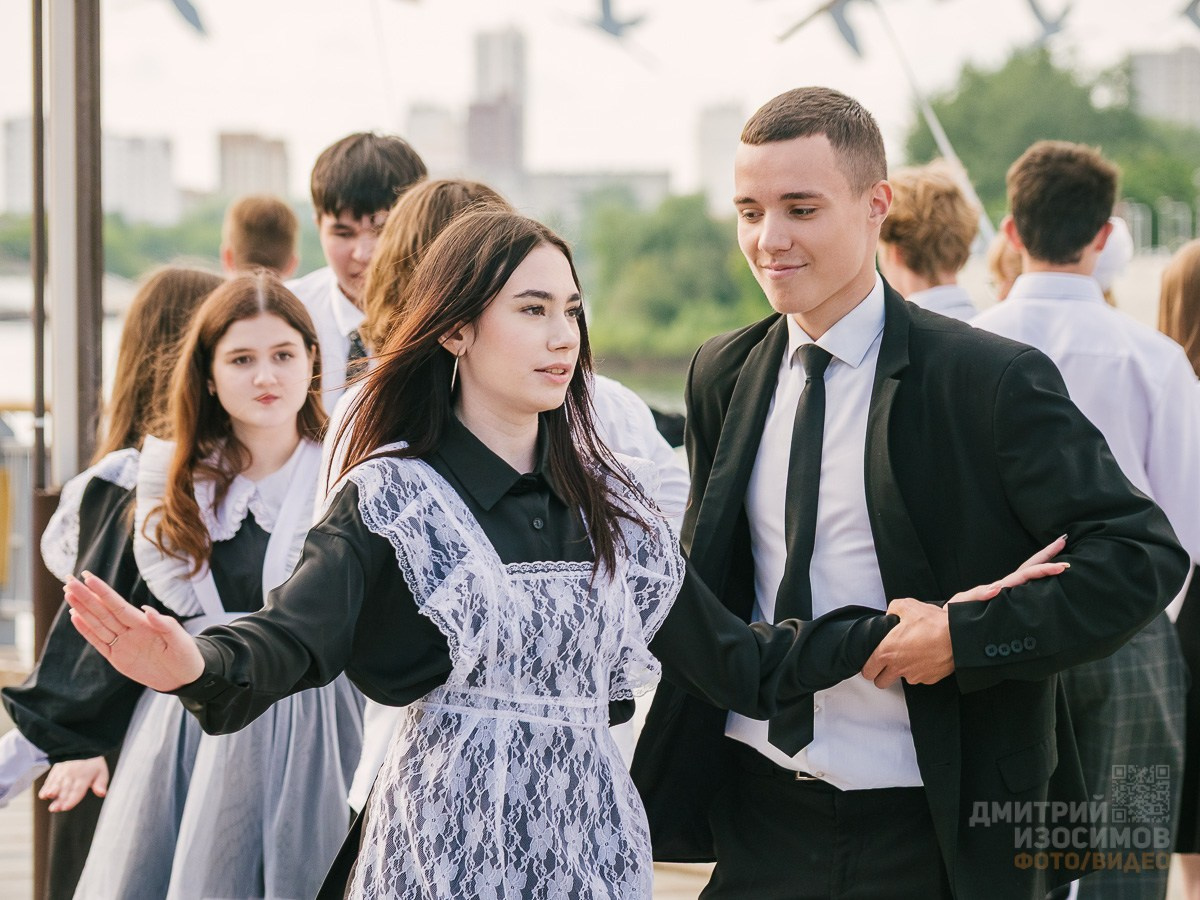 Школьный вальс выпускников