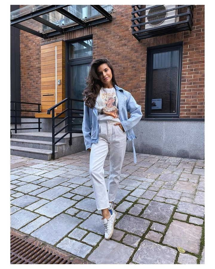 Фотосессия в деловом центре — стеклянные фасады и отражения