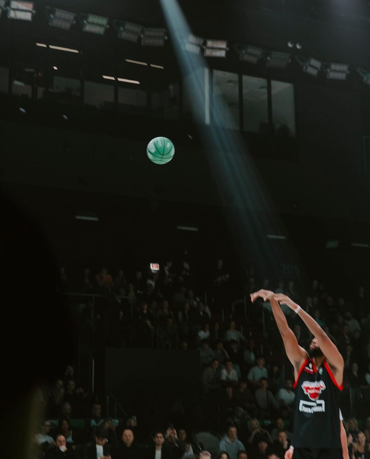 MEDIABASKET x LIGASTAVOK. Фотограф первого впечатления