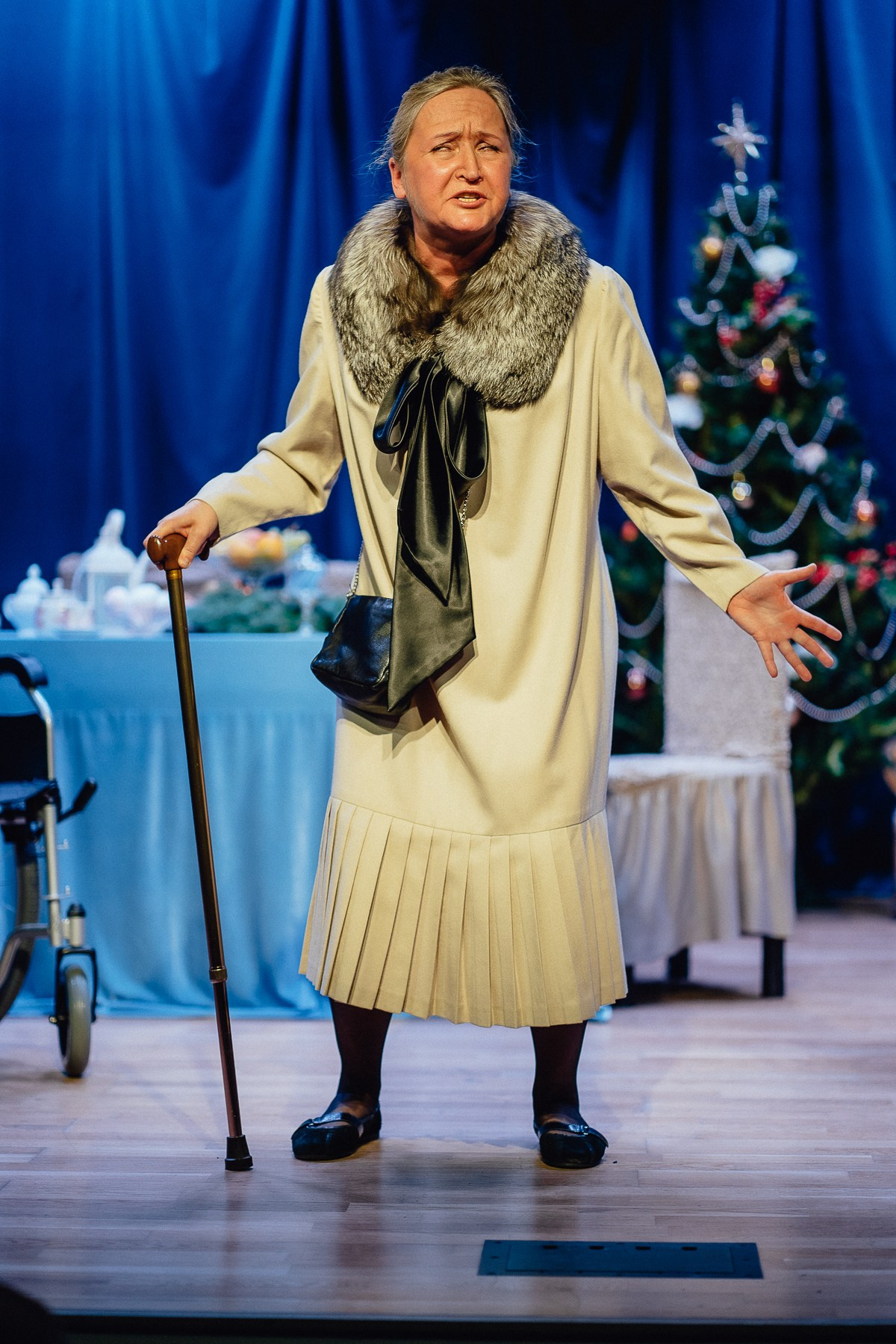 Театр Дом 8 Любящих женщин. Главная