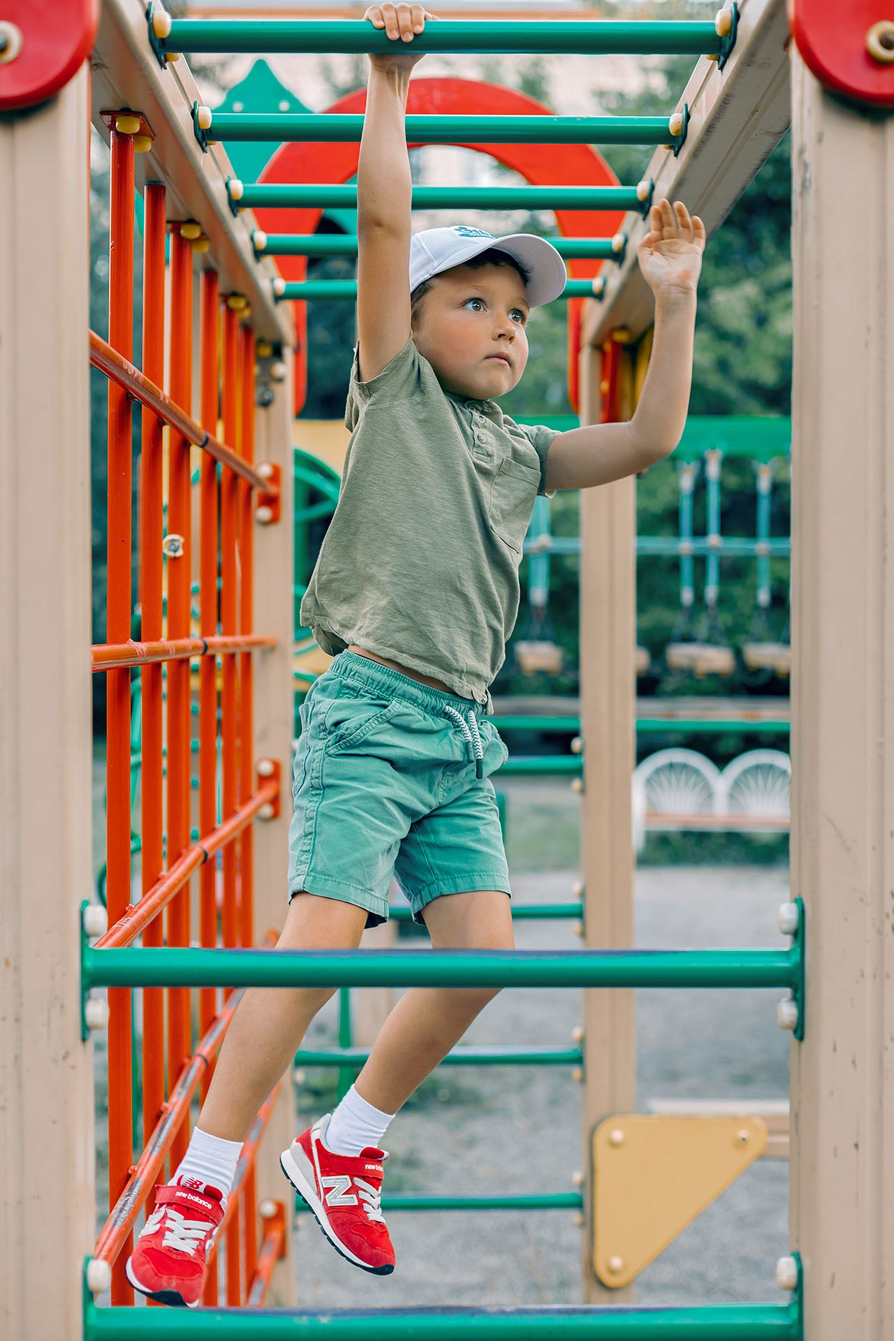 Во дворе дома. Семейный и детский фотограф в Санкт-Петербурге Антон Алексеев