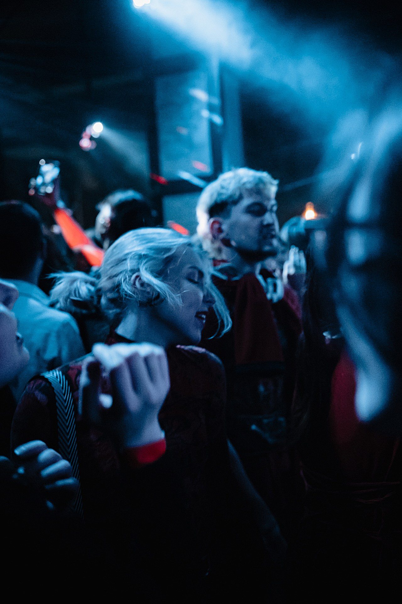 ЦЕНЗУРА БАР. Анастасия Попова — свадебный и репортажный фотограф | Воронеж, Павловск