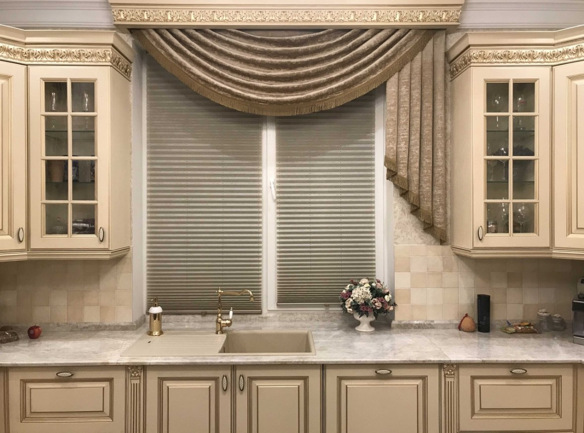 Шторы-плиссе для загородного дома