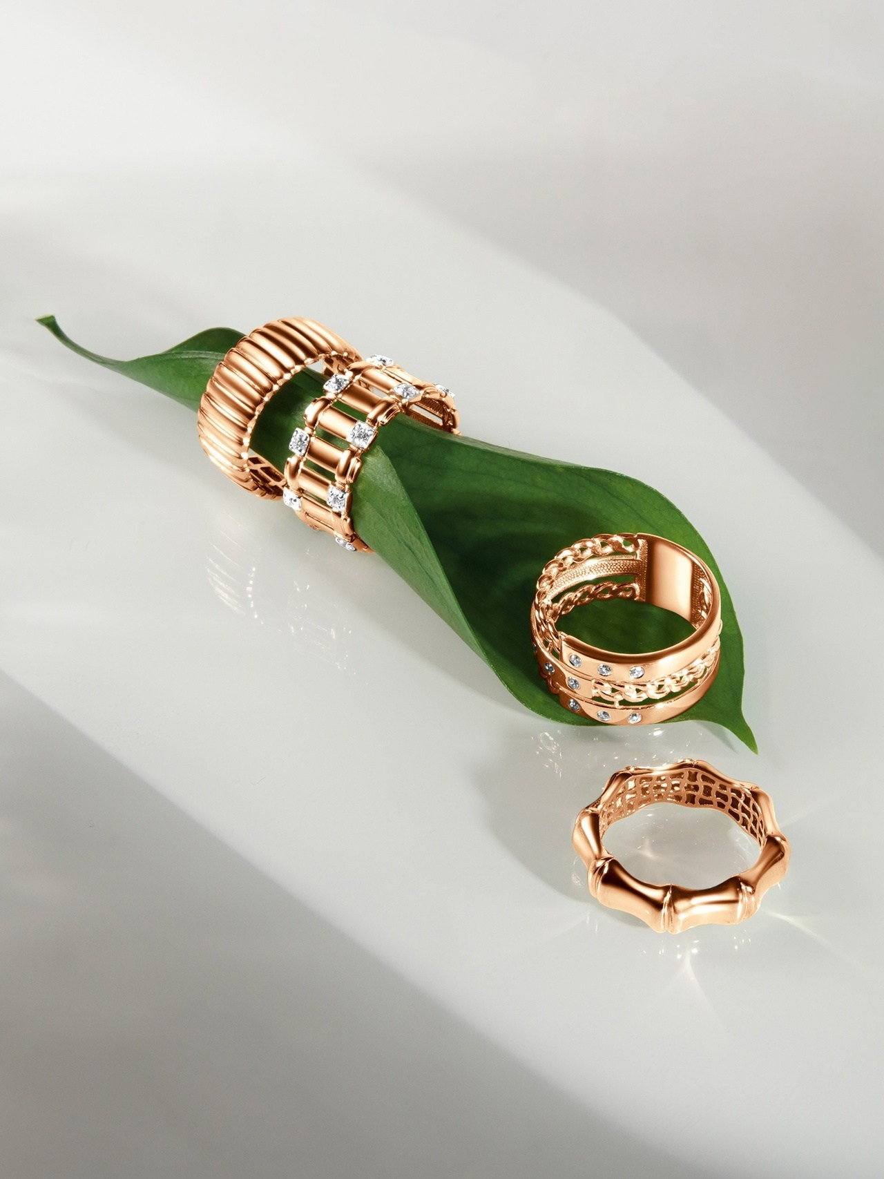 Фотограф ювелирных изделий в Кирове. Предметный фотограф Киров. Съемка для маркетплейсов