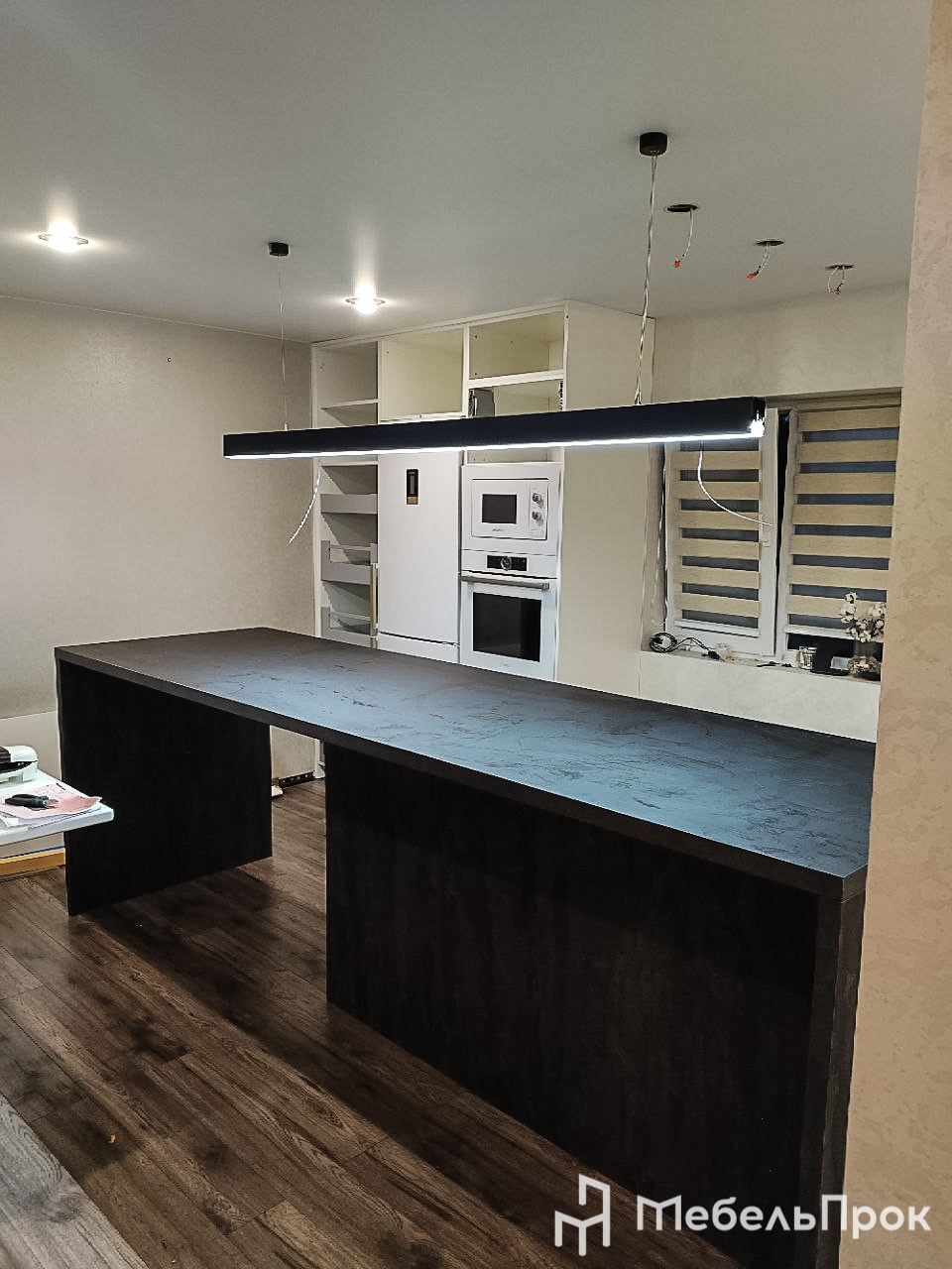 Обеденные столы и барные стойки. Главная