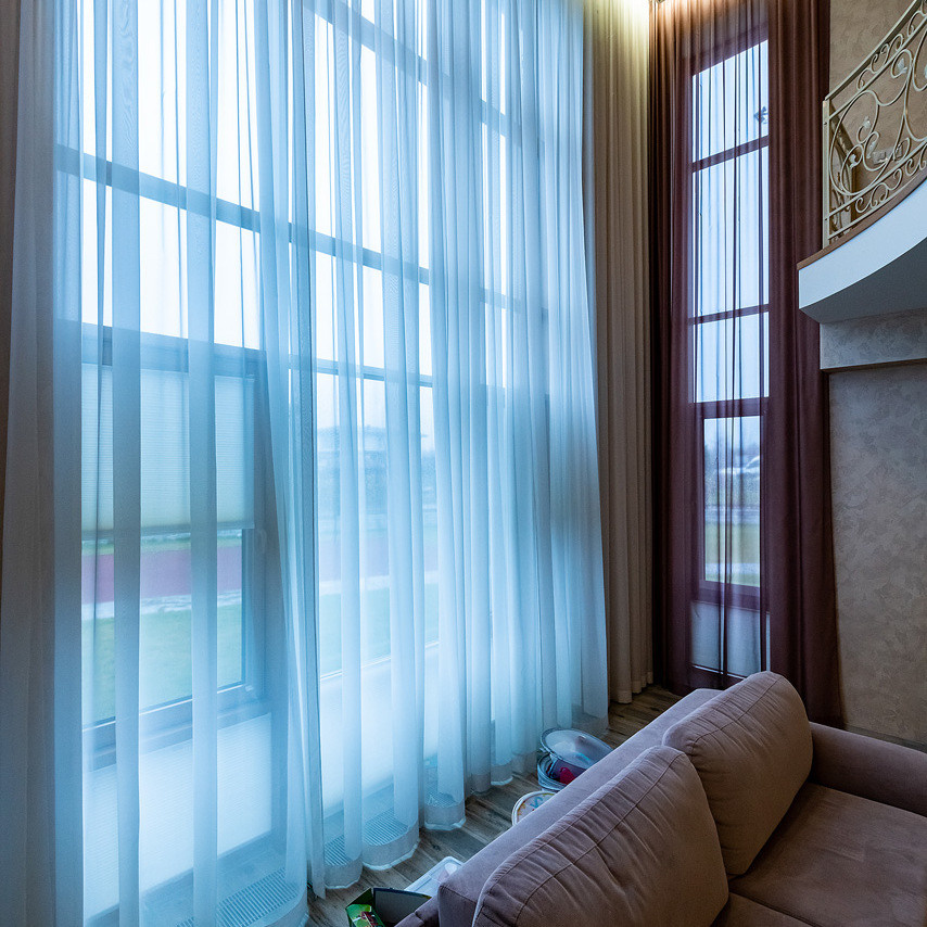 Шторы для загородного дома. Шторы на заказ в СПб. Выезд дизайнера, карнизы, жалюзи и рулонные шторы