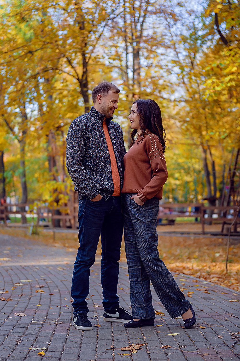 Семейная прогулка в парке. Фотограф Ростов-на-Дону Белла Керимова