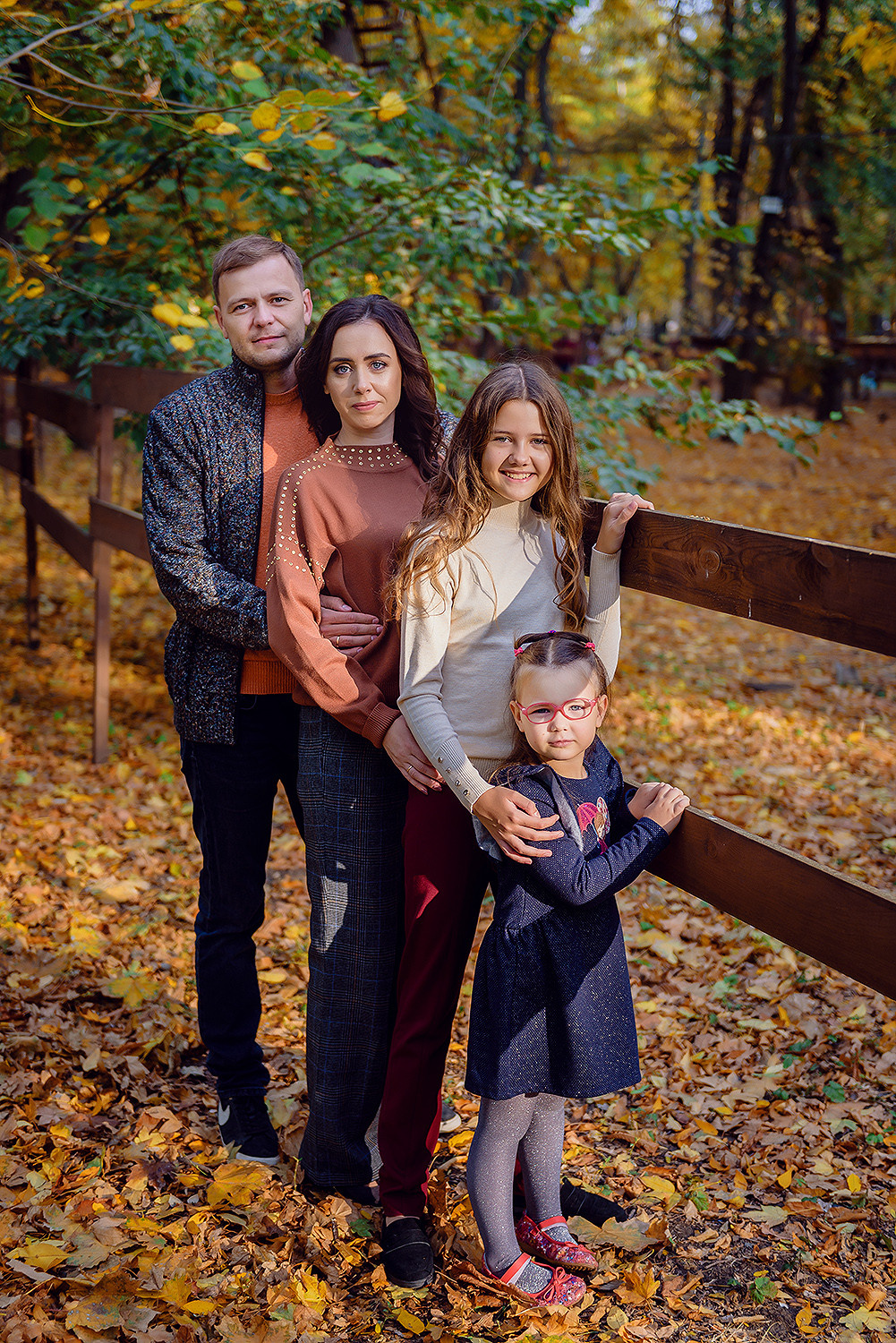 Семейная прогулка в парке. Фотограф Ростов-на-Дону Белла Керимова