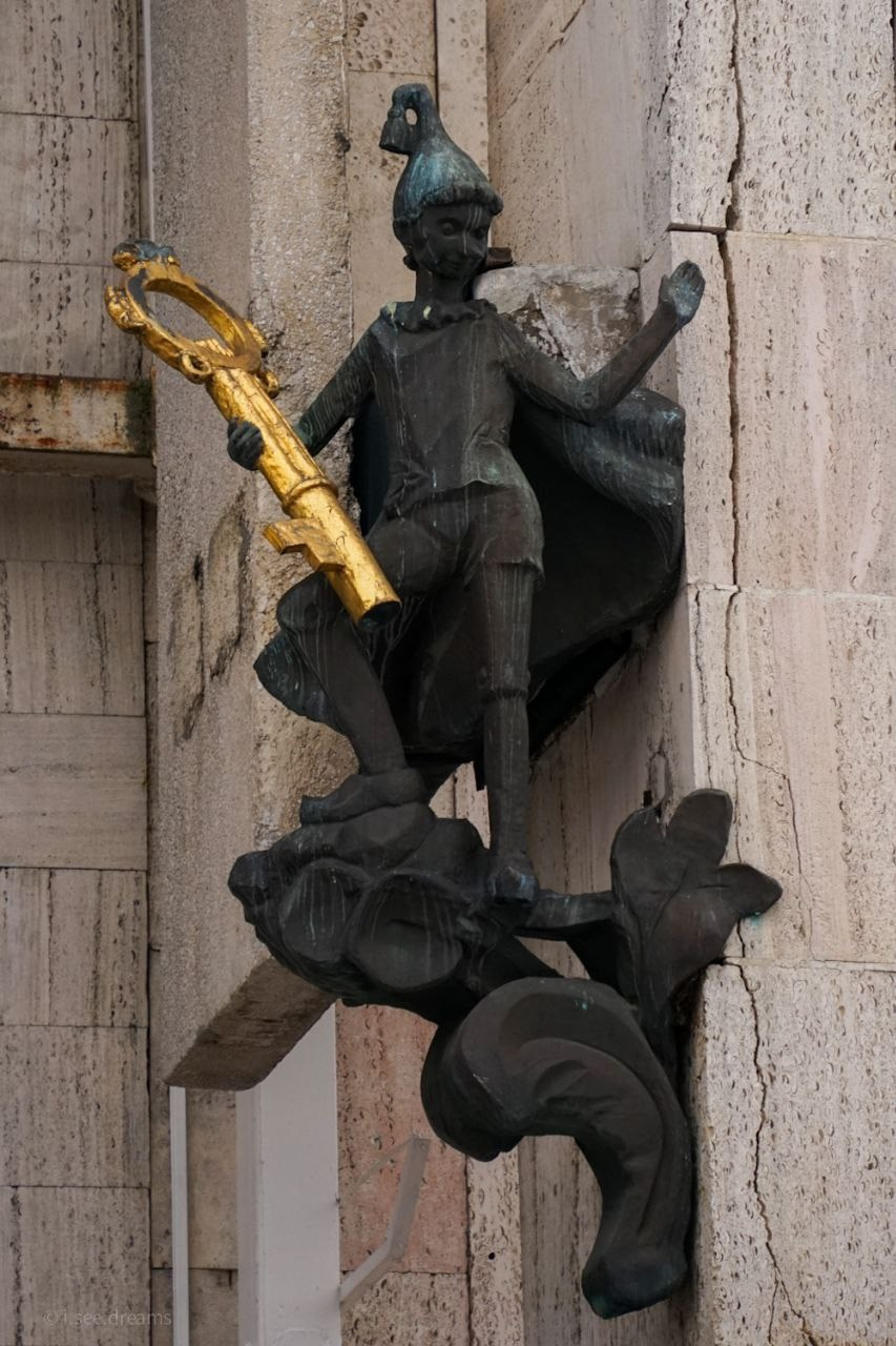 30.11.2024 // Фотоэкскурсия по Воробьевым горам с your_guide_msk. Фотовыставки serebro.gallery, в которых автором можешь стать ты! | Москва