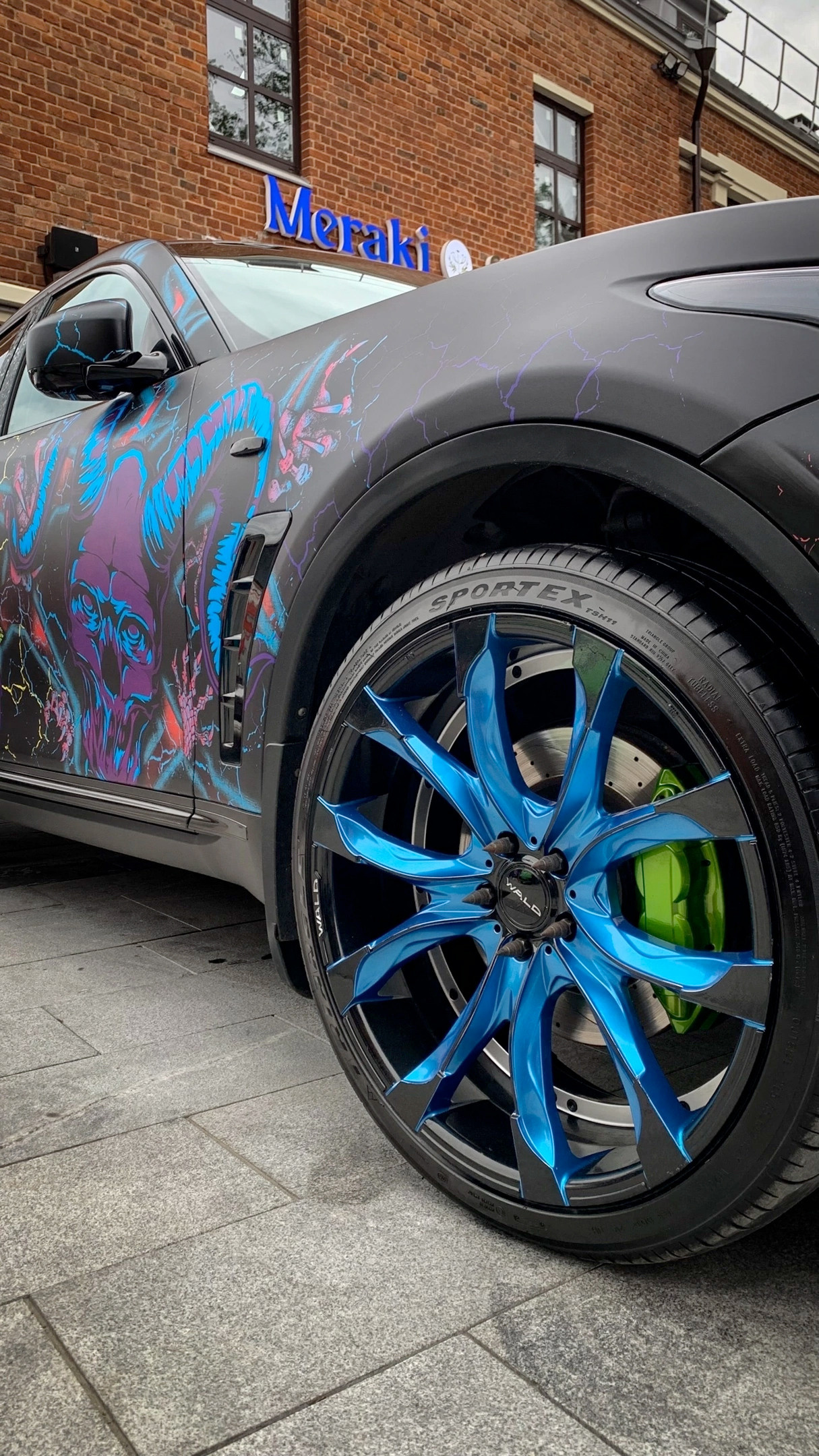 Винилография на Infiniti QX35 Draco. Студия дизайна и оклейки авто Barmaley Design