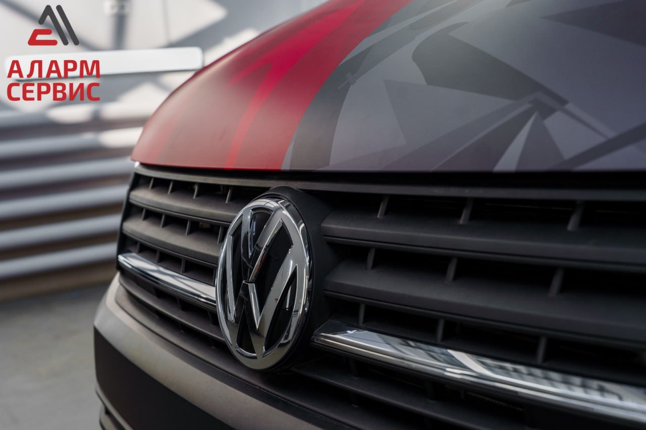 Винилография на VolksWagen Transporter. Студия дизайна и оклейки авто Barmaley Design