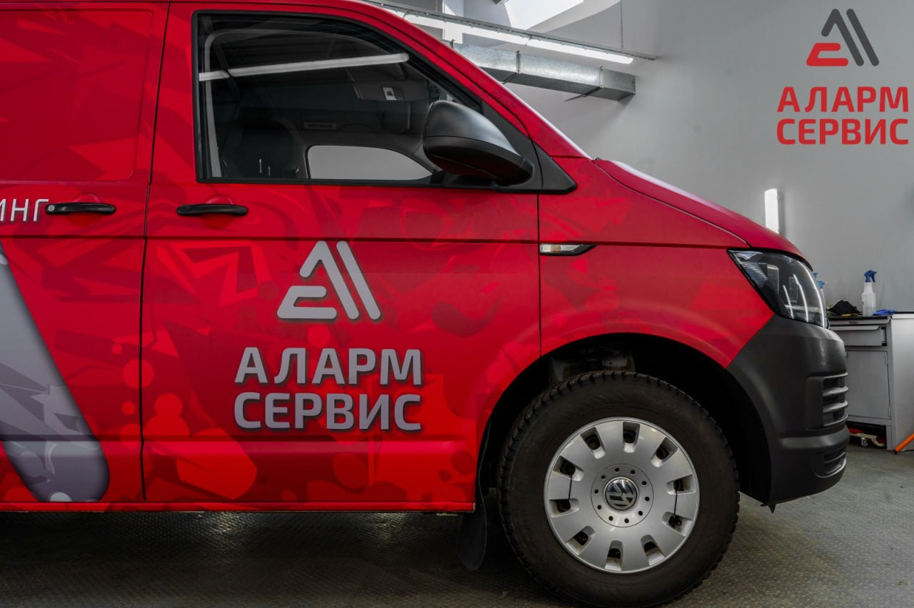 Винилография на VolksWagen Transporter. Студия дизайна и оклейки авто Barmaley Design