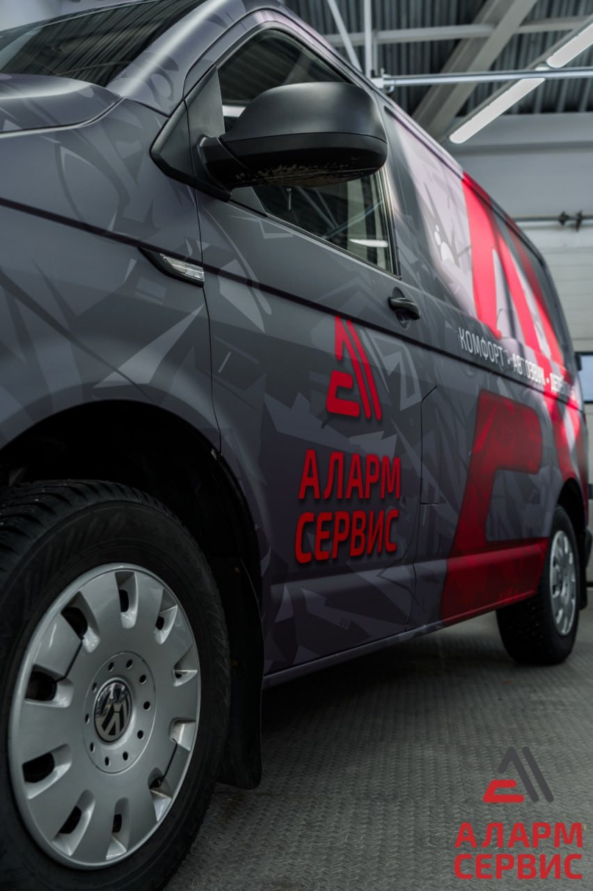 Винилография на VolksWagen Transporter. Студия дизайна и оклейки авто Barmaley Design