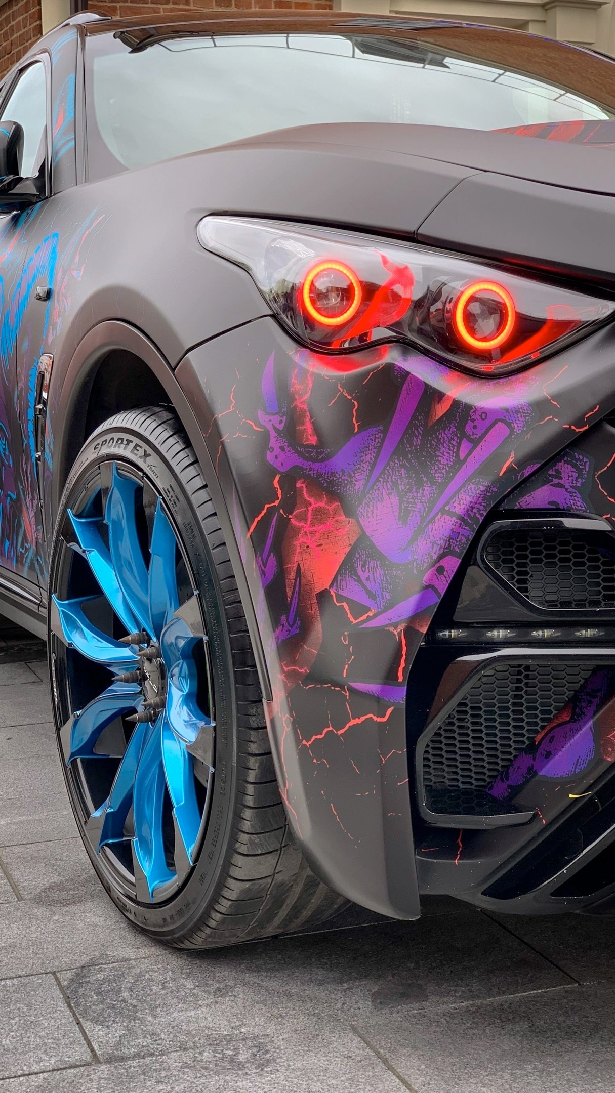 Винилография на Infiniti QX35 Draco. Студия дизайна и оклейки авто Barmaley Design