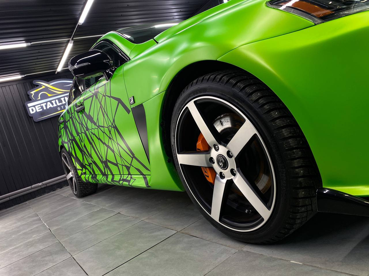Винилография на Lexus IS 250. Студия дизайна и оклейки авто Barmaley Design
