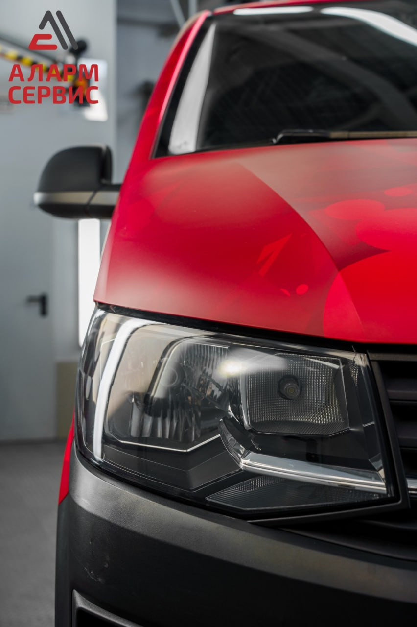 Винилография на VolksWagen Transporter. Студия дизайна и оклейки авто Barmaley Design