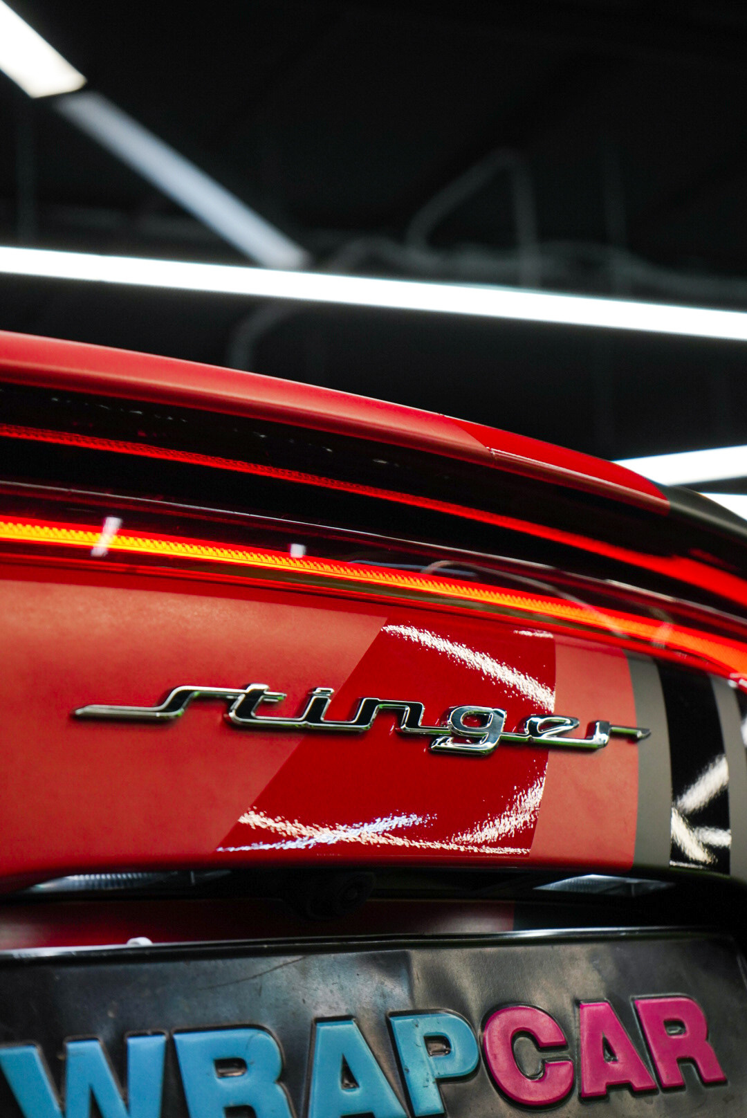 Винилография на KIA Stinger. Студия дизайна и оклейки авто Barmaley Design