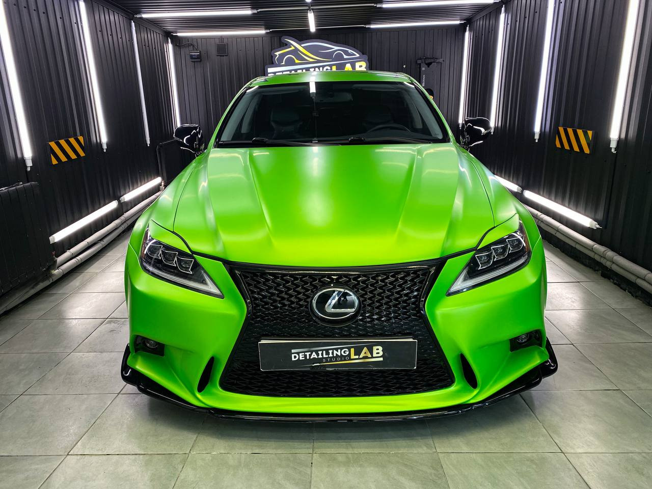 Винилография на Lexus IS 250. Студия дизайна и оклейки авто Barmaley Design