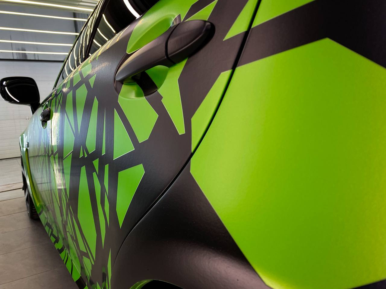 Винилография на Lexus IS 250. Студия дизайна и оклейки авто Barmaley Design