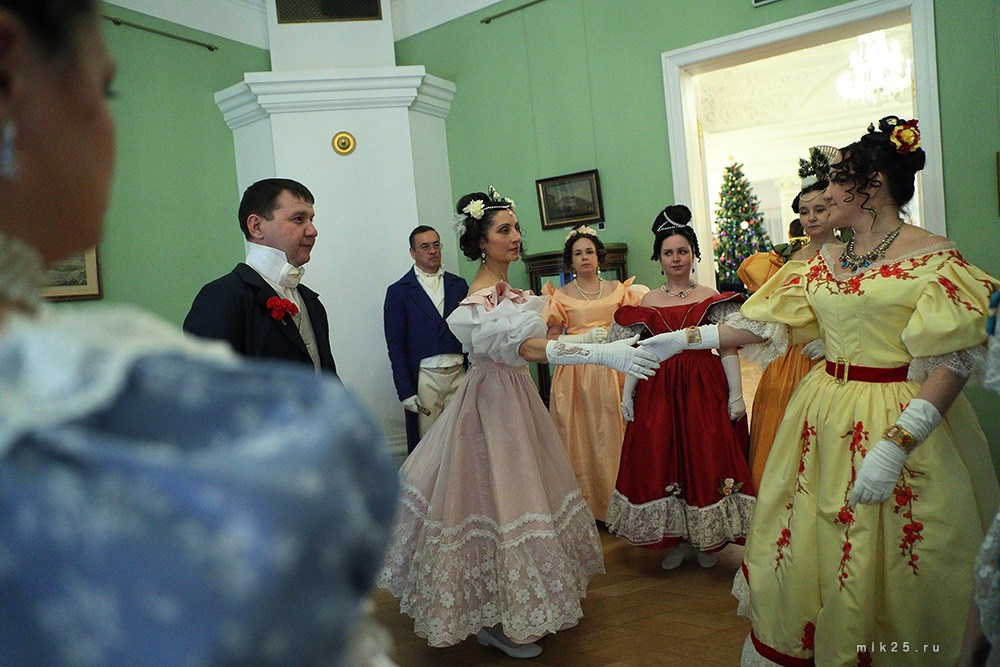 Рождественский бал. Mik25