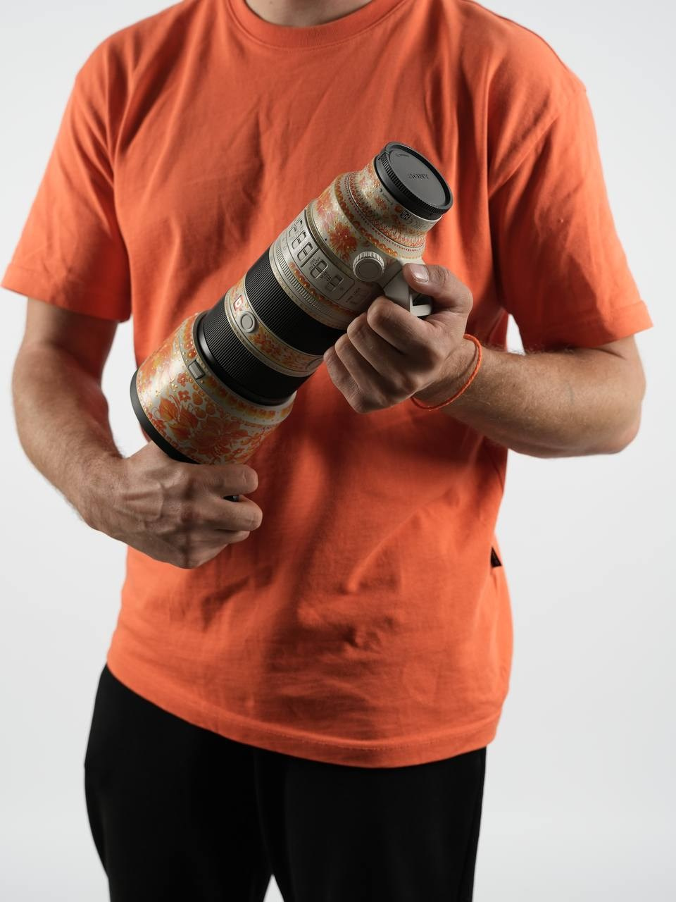 Sony 70-200 GM ll f «Жар Птица». Авторская роспись объективов. Превратите технику в арт-объект
