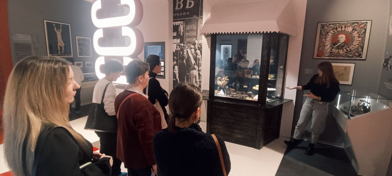 16.11.2024 // Экскурсия по Музею современной истории России. Фотовыставки serebro.gallery, в которых автором можешь стать ты! | Москва