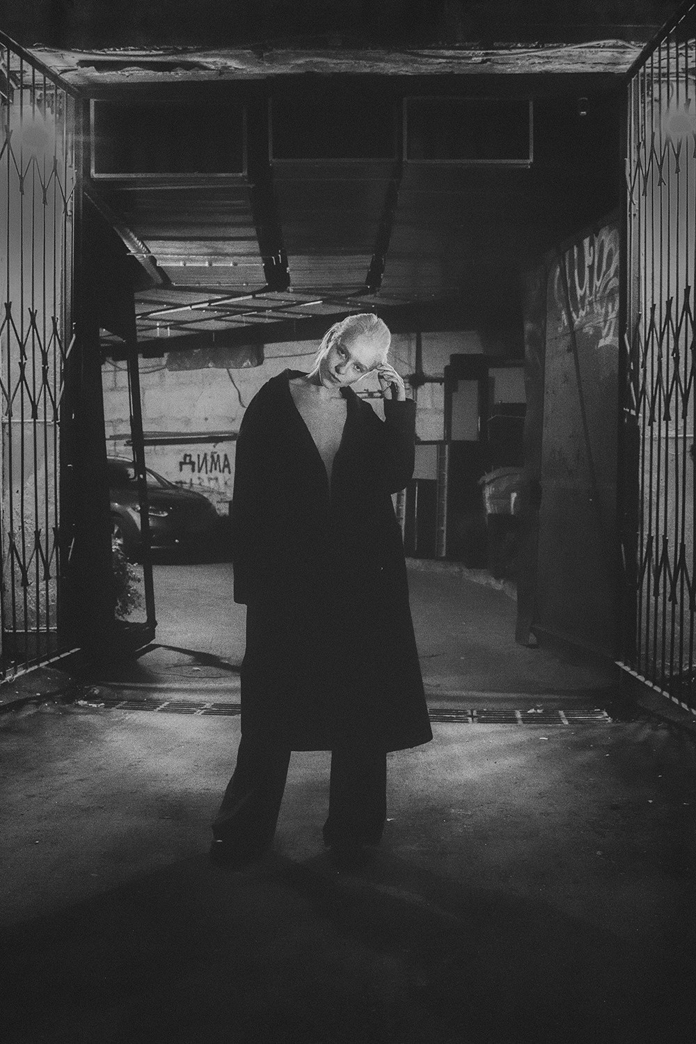 Together at night on the street. Nik Paustovskiy photography